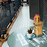 Three Free Trees Apartmán