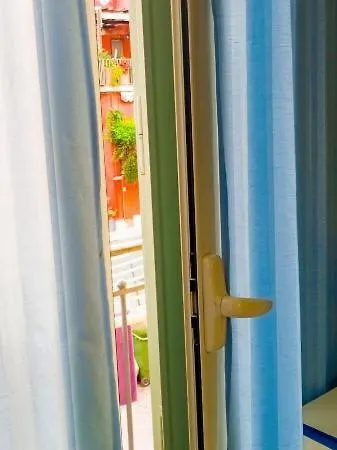 Three Free Trees Apartmán *